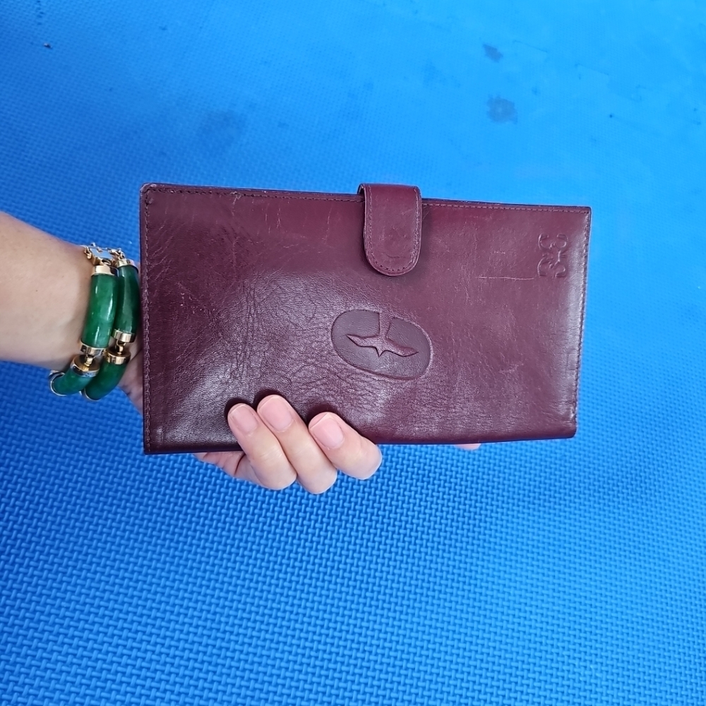 Traveler Leather Wallet
